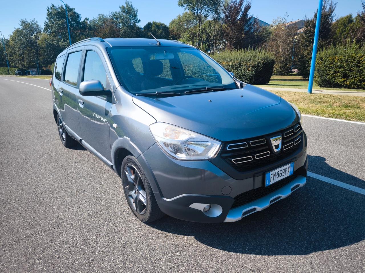 DACIA LODGY G.P.L.- 7 POSTI – KM 118000-OK NEOPATENTATI
