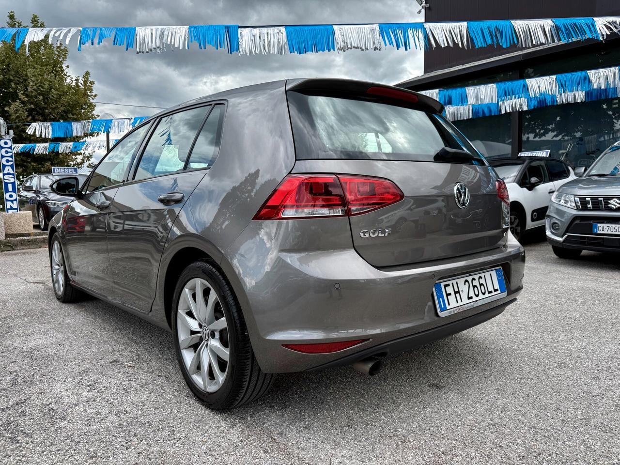 " DA VETRINA " Volkswagen Golf 1.6 TDI DSG Highline