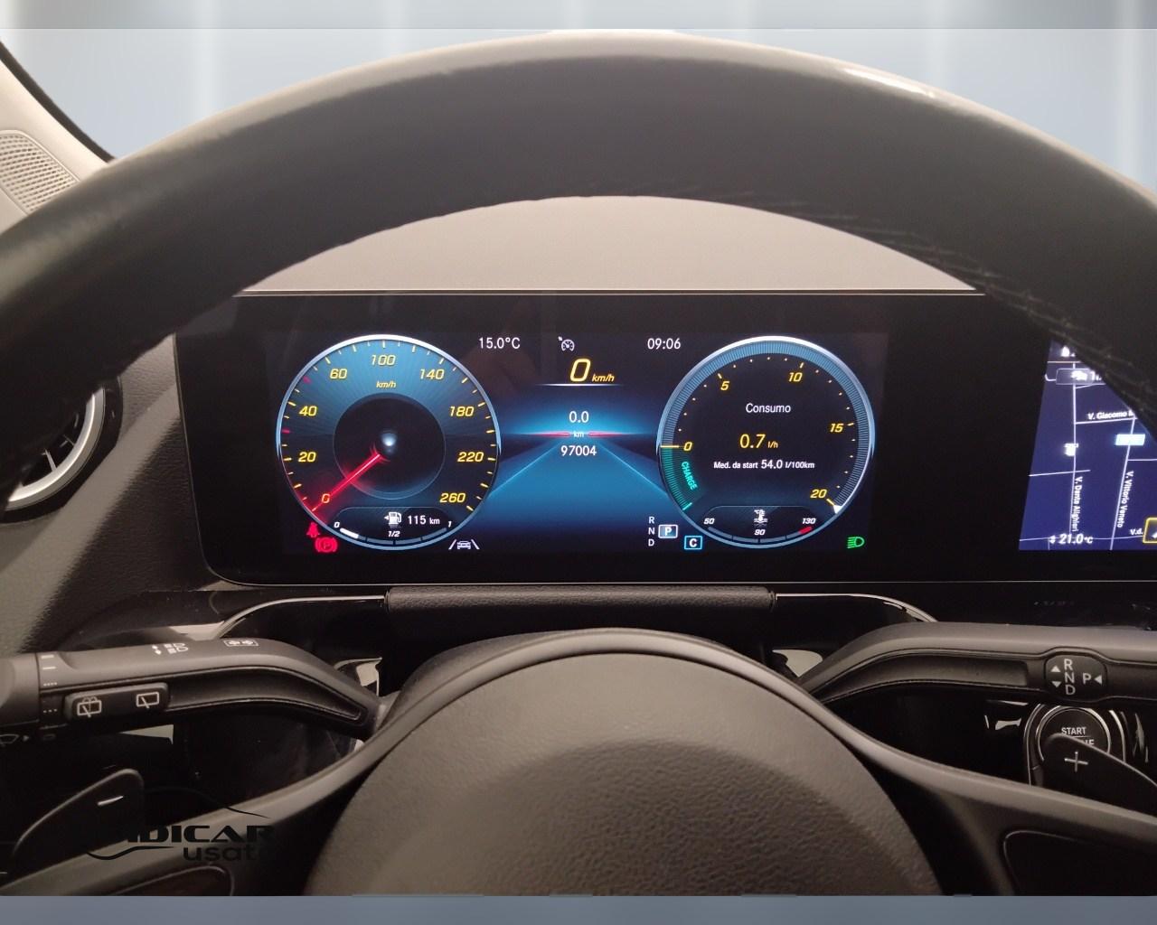 Mercedes-Benz Classe B - W247 2018 - B 180 d Sport auto