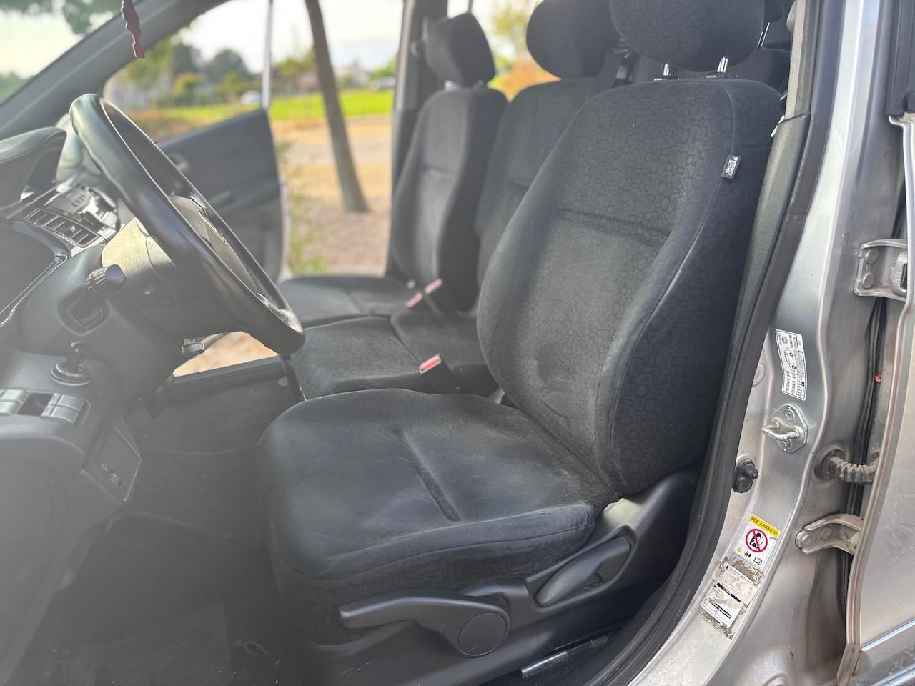 Honda FR-V 2.0 16V i-VTEC Executive LH