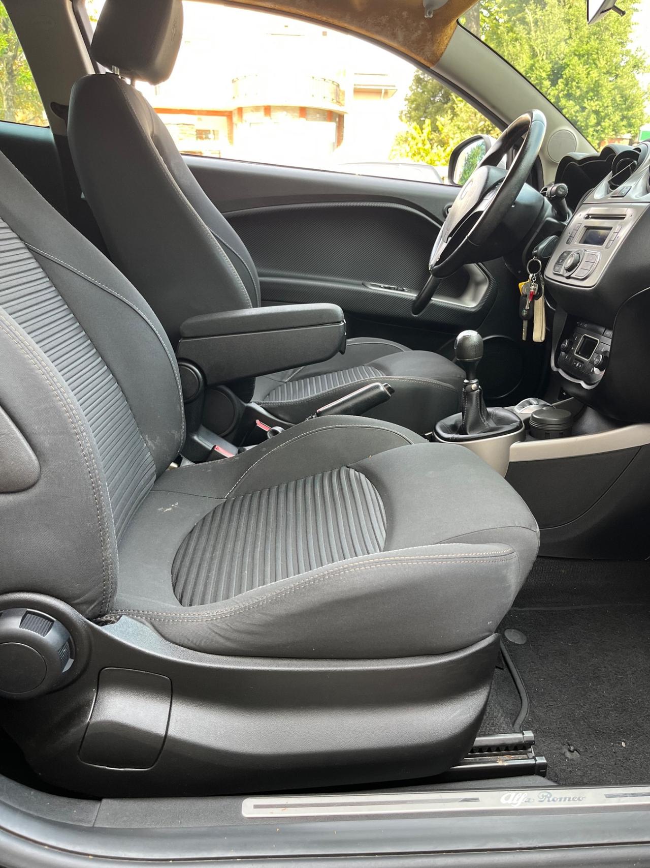 Alfa Romeo MiTo 1.3 JTDm-2 95 CV S&S Distinctive