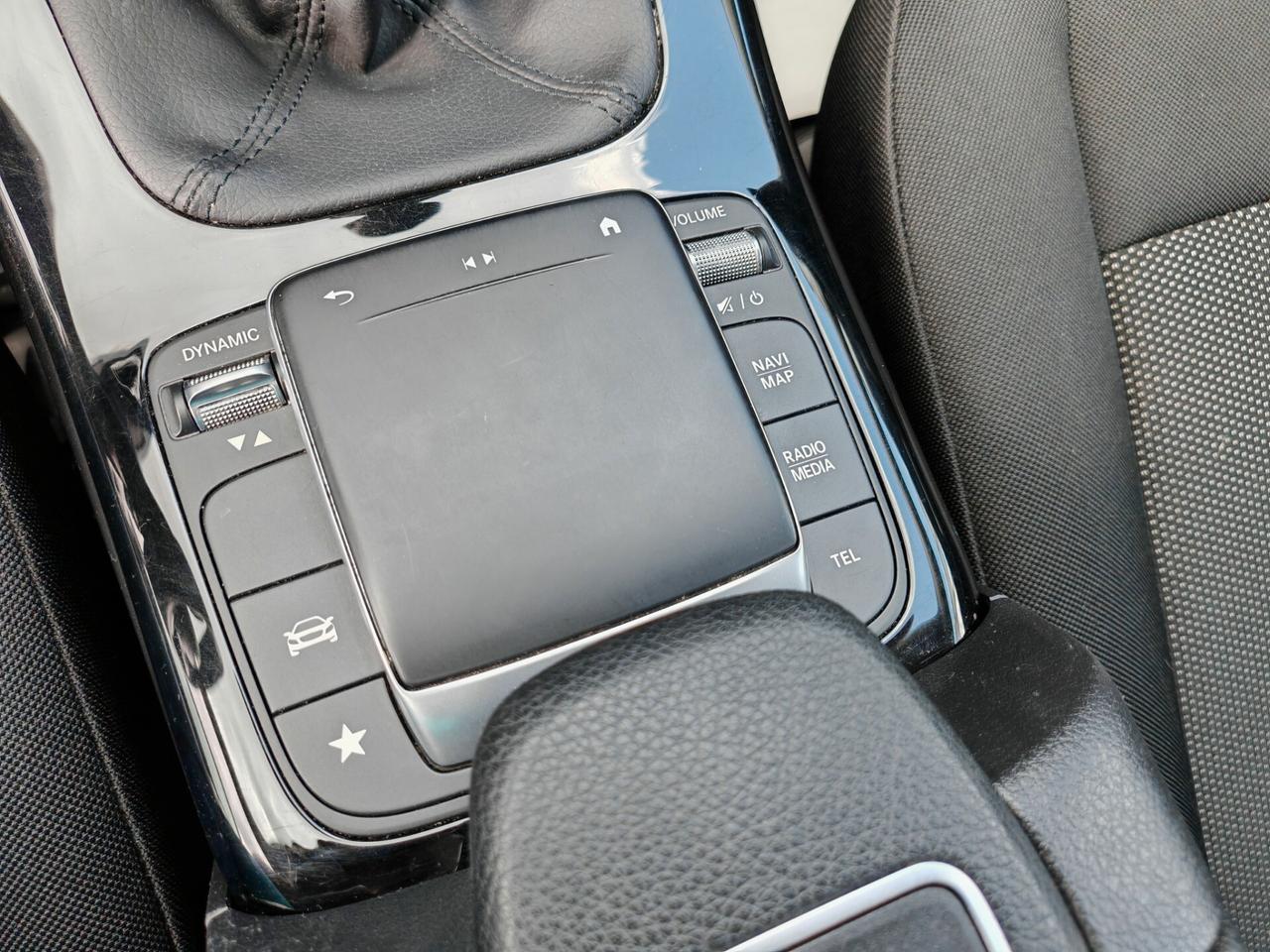 Mercedes-benz A 180d 2.0 Navig cam 2021