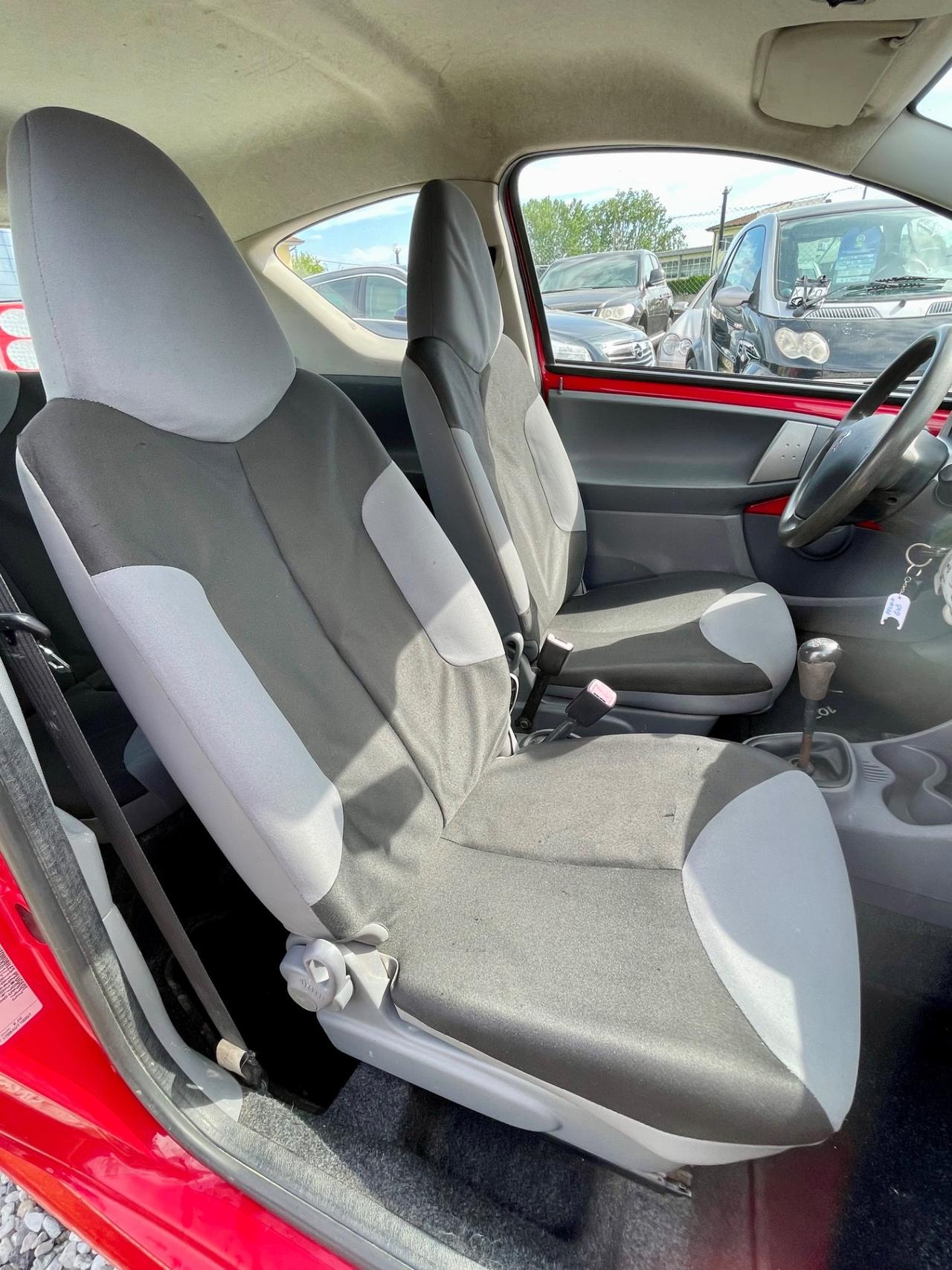 Peugeot 107 1.0 68CV 3p. Plaisir