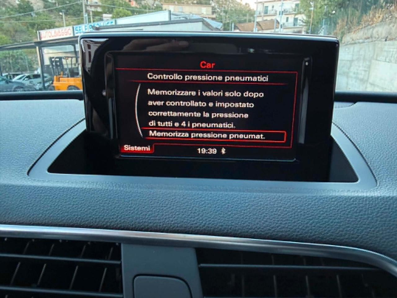 Audi Q3 2.0 TDI 150 CV S-LINE