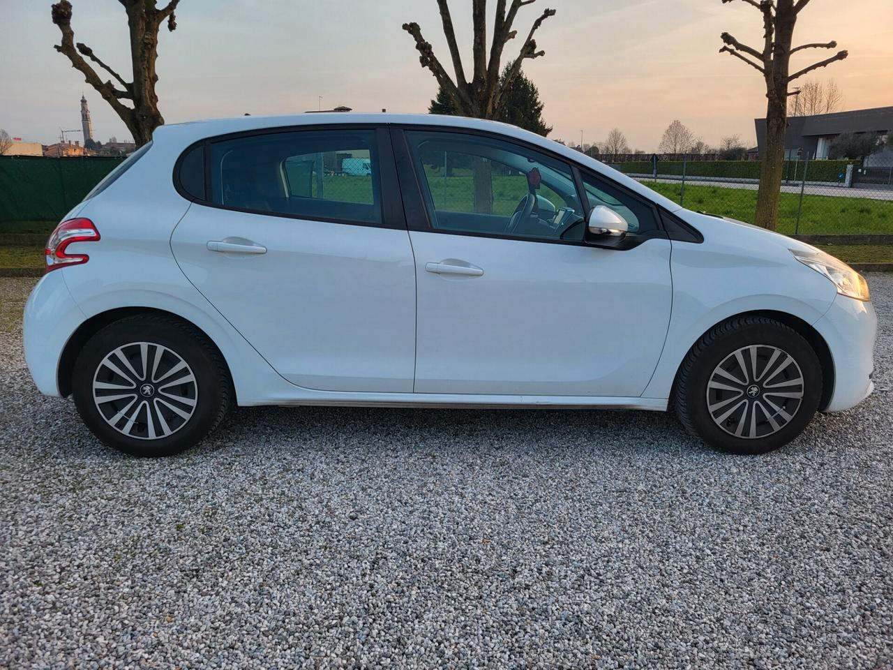 Peugeot 208 PureTech 68 5 porte Active