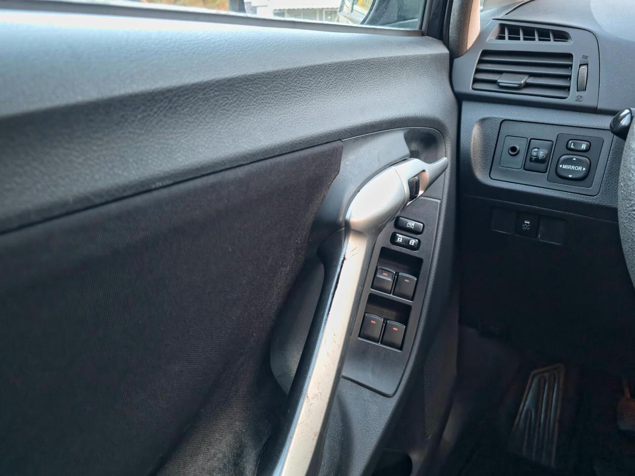 Toyota Verso 2.0 D Luxury Pack 7 posti CV-126 E5 Manuale NEO 2011