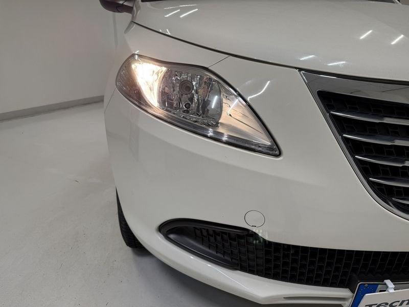 Lancia Ypsilon Ypsilon 0.9 TwinAir 85 CV 5 porte Metano Ecochic Gold