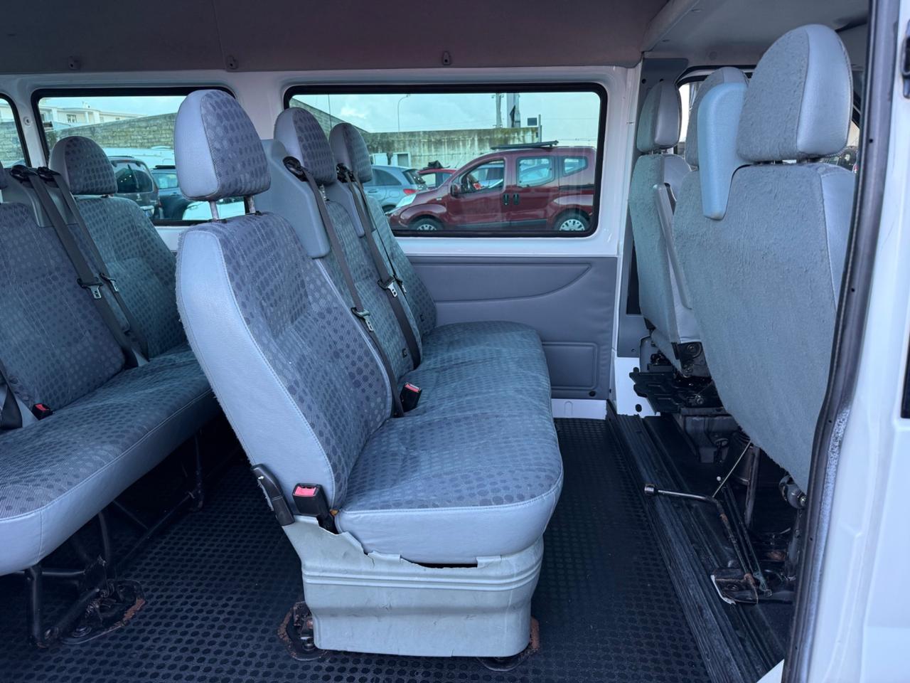 Ford Transit 2.2 Diesel 9 Posti passo lungo tetto alto