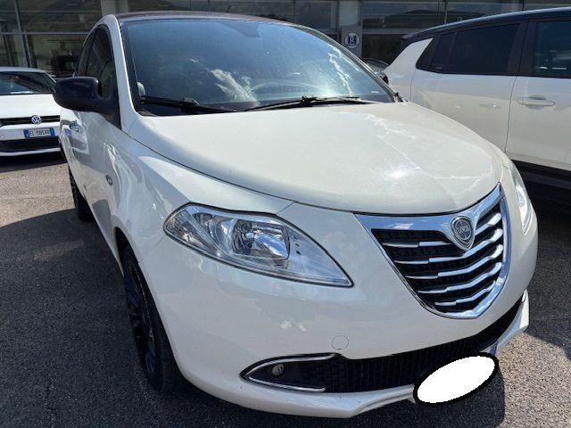 LANCIA Ypsilon 1.3 MJT 16V 95 Platinum TETTO APRIBILE perfetta