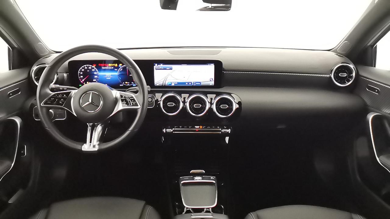 Mercedes-Benz Classe A - W177 2023 - A 250 e phev Progressive Advanced auto