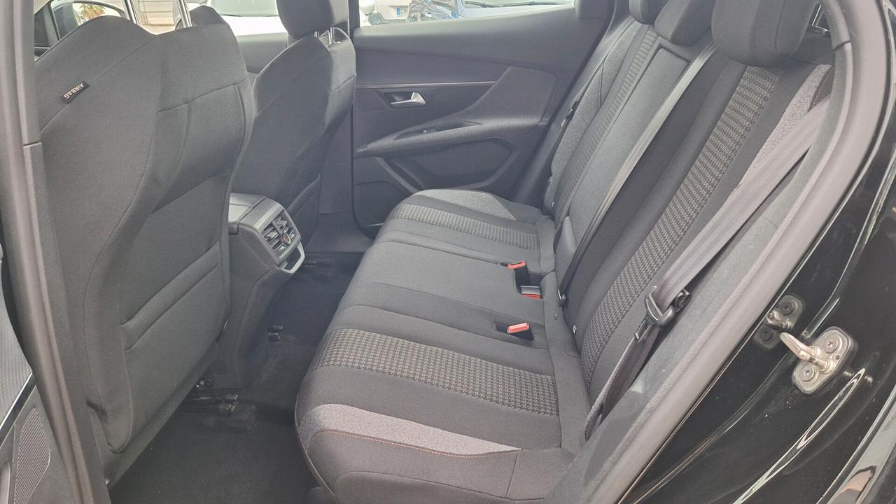 Peugeot 3008 BlueHDi 130 S&S Active Business