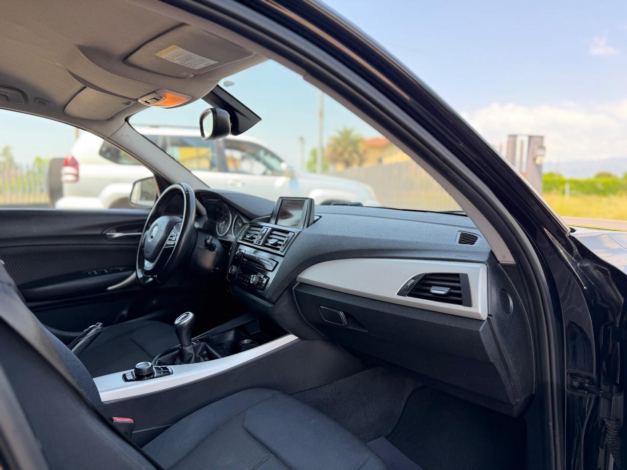 Bmw 116 116d 5p. Sport Okneopatentati Total Black