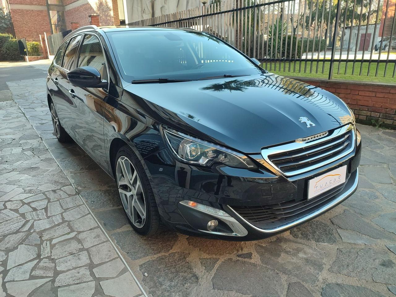 Peugeot 308 Business 1.6 Blue HDI 120