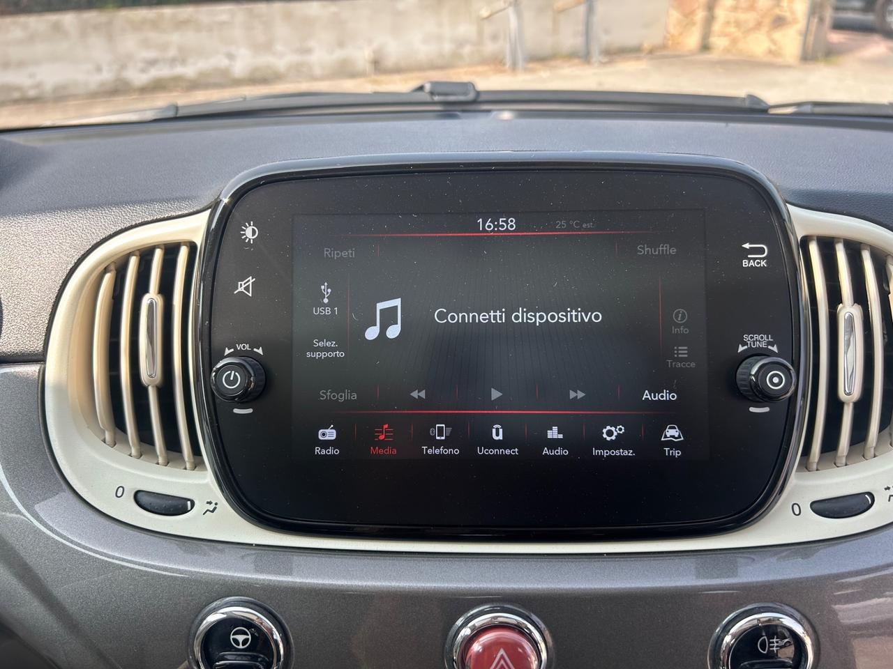 Fiat 500 1.0 Hybrid Dolcevita
