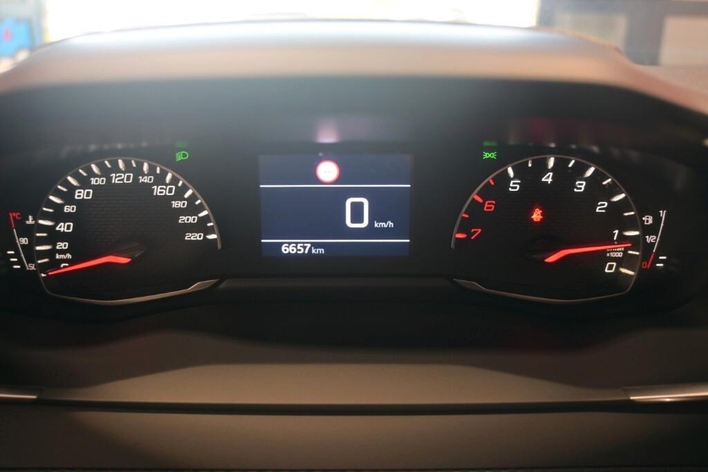 PEUGEOT 2008 1.2 PURETECH 100CV 6M. SeS STYLE ( FARI LED - CRUISE - MIRROR - SENSORI POST. )