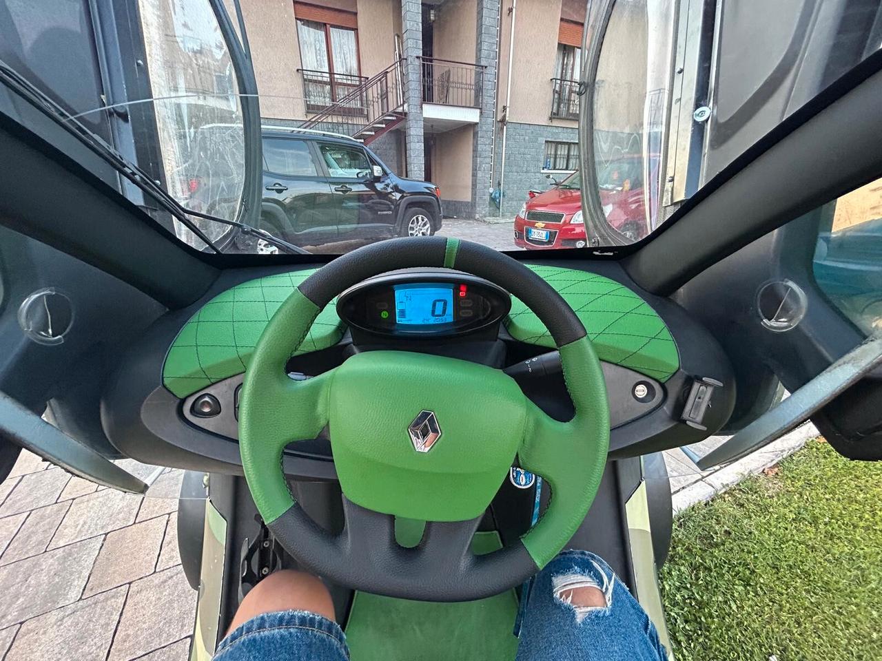 Renault Twizy 80