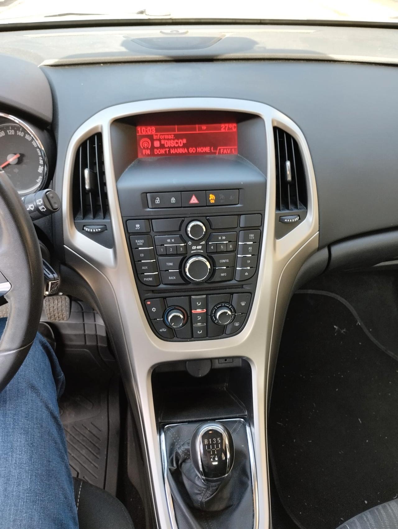 Opel Astra 1.4 100CV 5 porte Cosmo