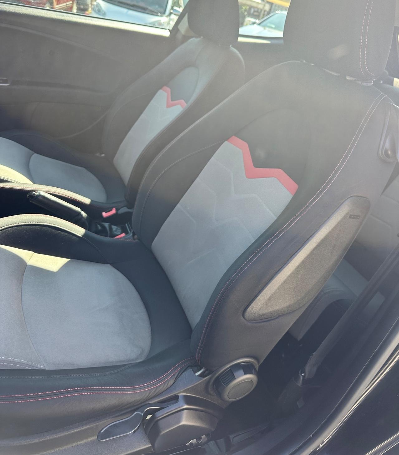 Alfa Romeo MiTo 1.3 JTDm 85 S&S RACER Sportiva 2014