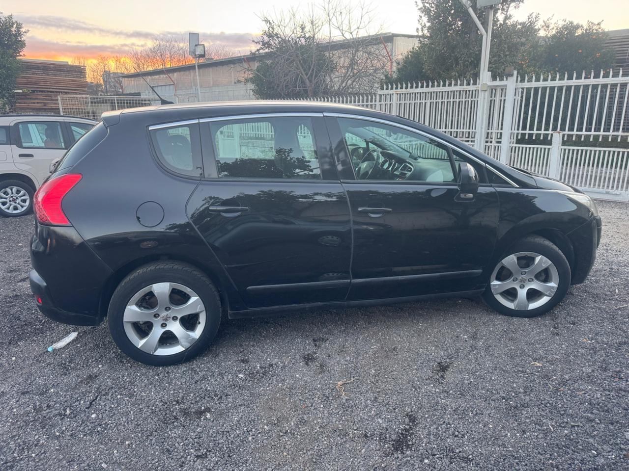 Peugeot 3008 1.6 HDi 112CV Access