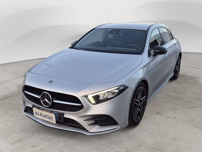 Mercedes-Benz Classe A A 180 d Premium Night edition auto
