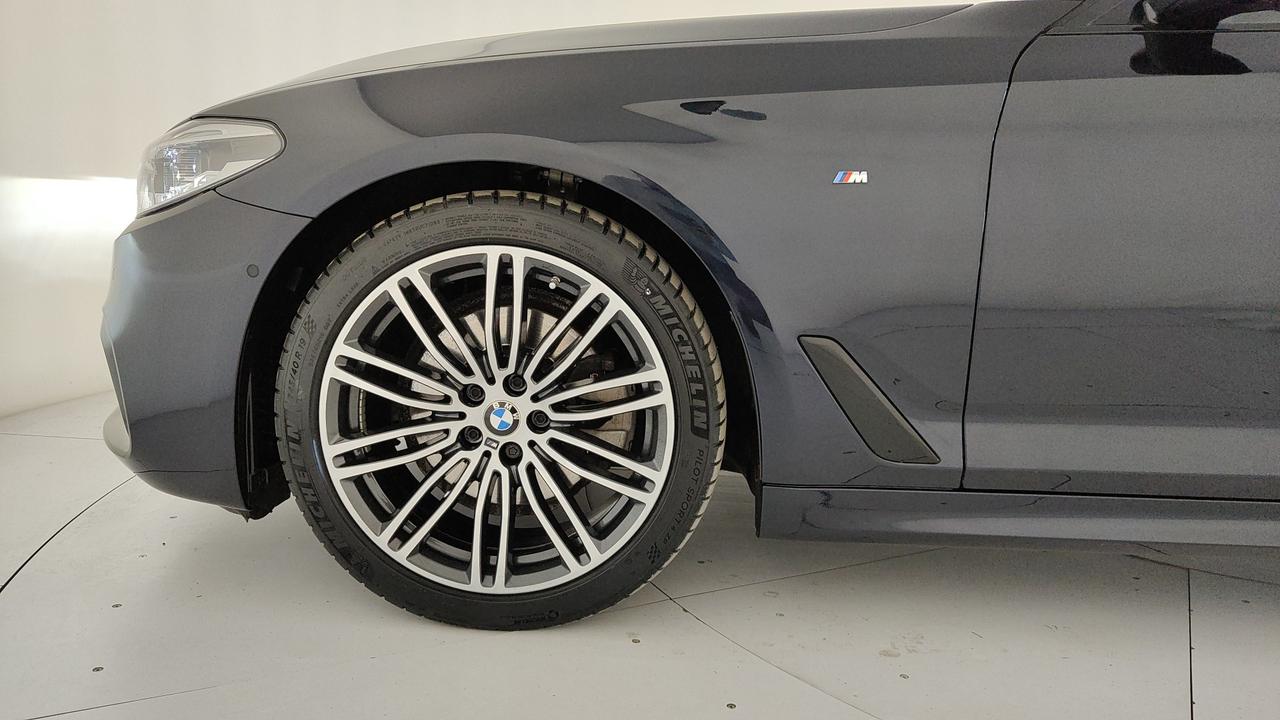 BMW Serie 5 G31 2017 Touring - 520d Touring mhev 48V xdrive Msport auto