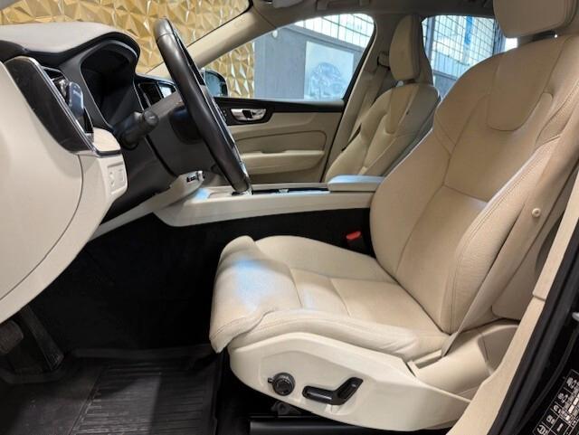 Volvo XC 60 XC60 B5 (d) AWD Geartronic Inscription