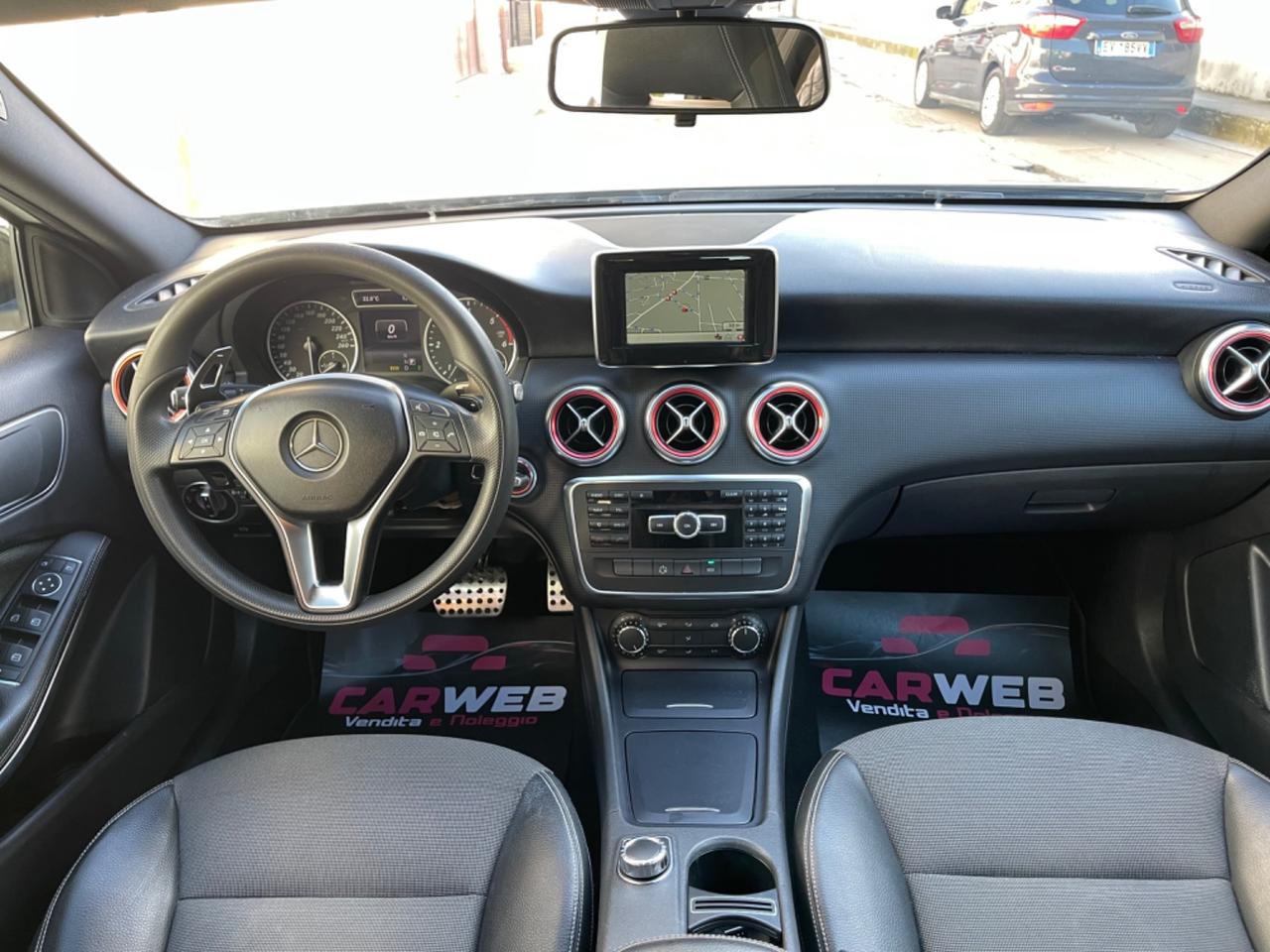 MERCEDES A180 Sport NAVY Cam 2013