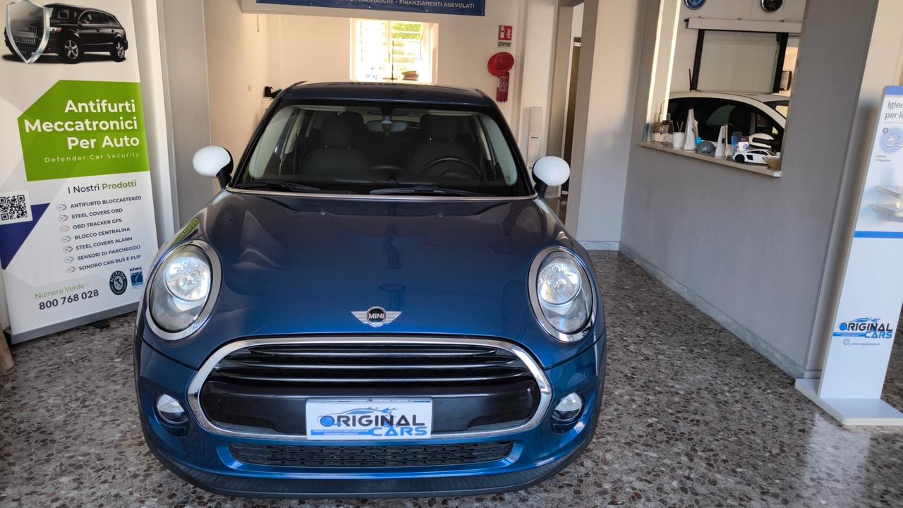 Mini 1.5 Cooper D Business 5 porte
