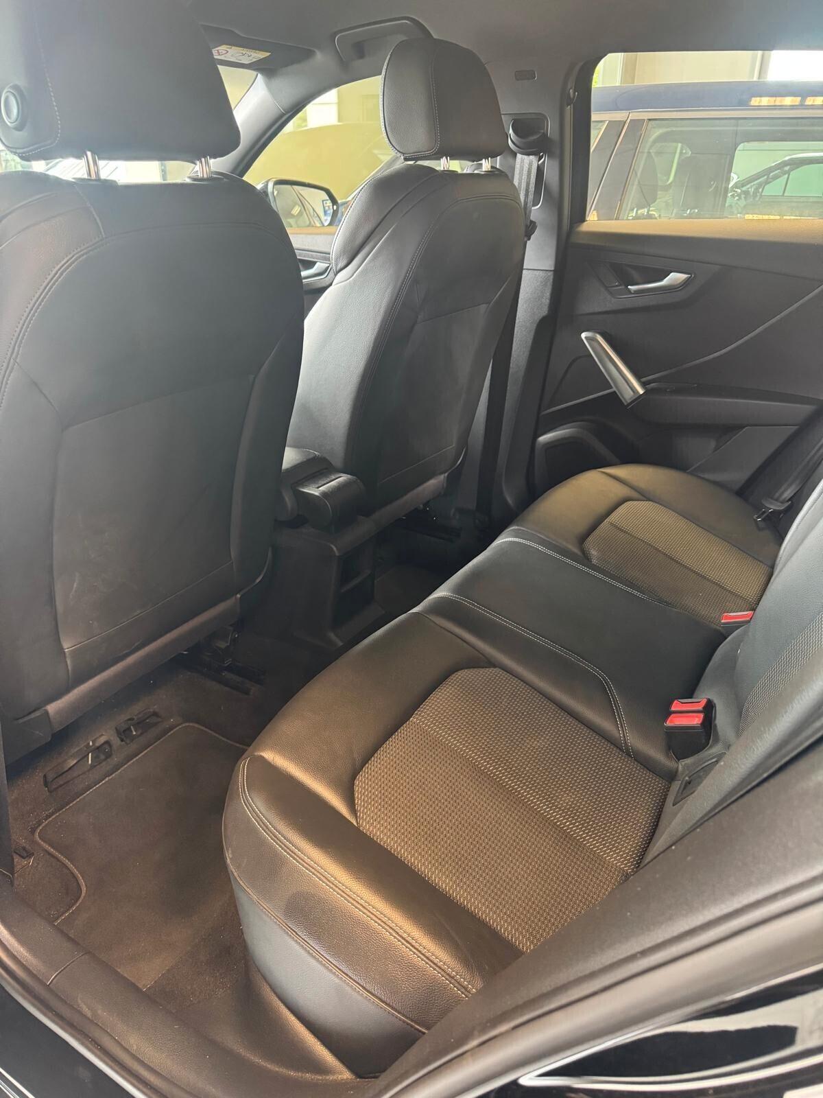 Audi Q2 1.6 TDI S-LINE