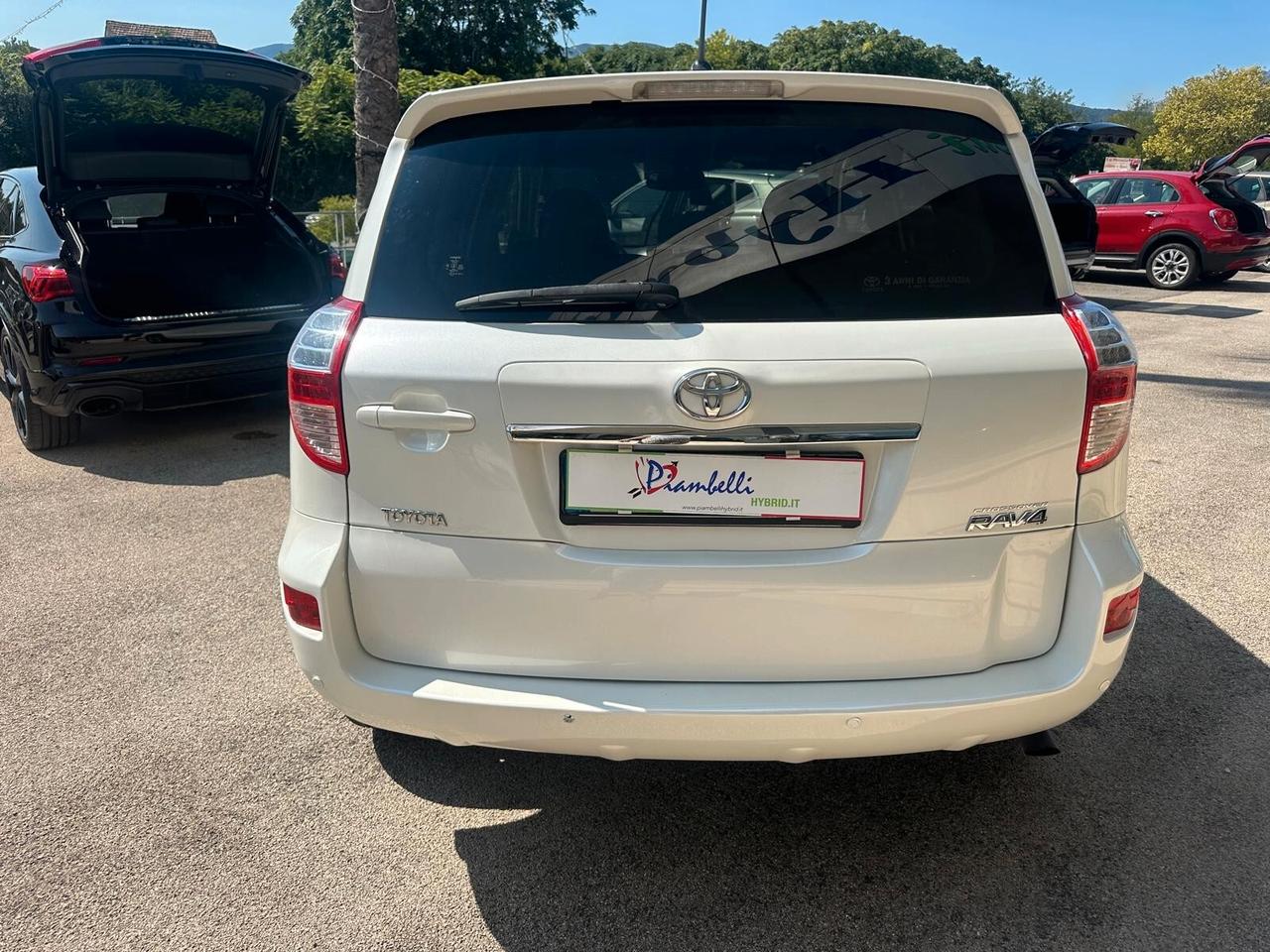 Toyota RAV4 Crossover 2.2 D-Cat F1 A/T 150 CV Executive