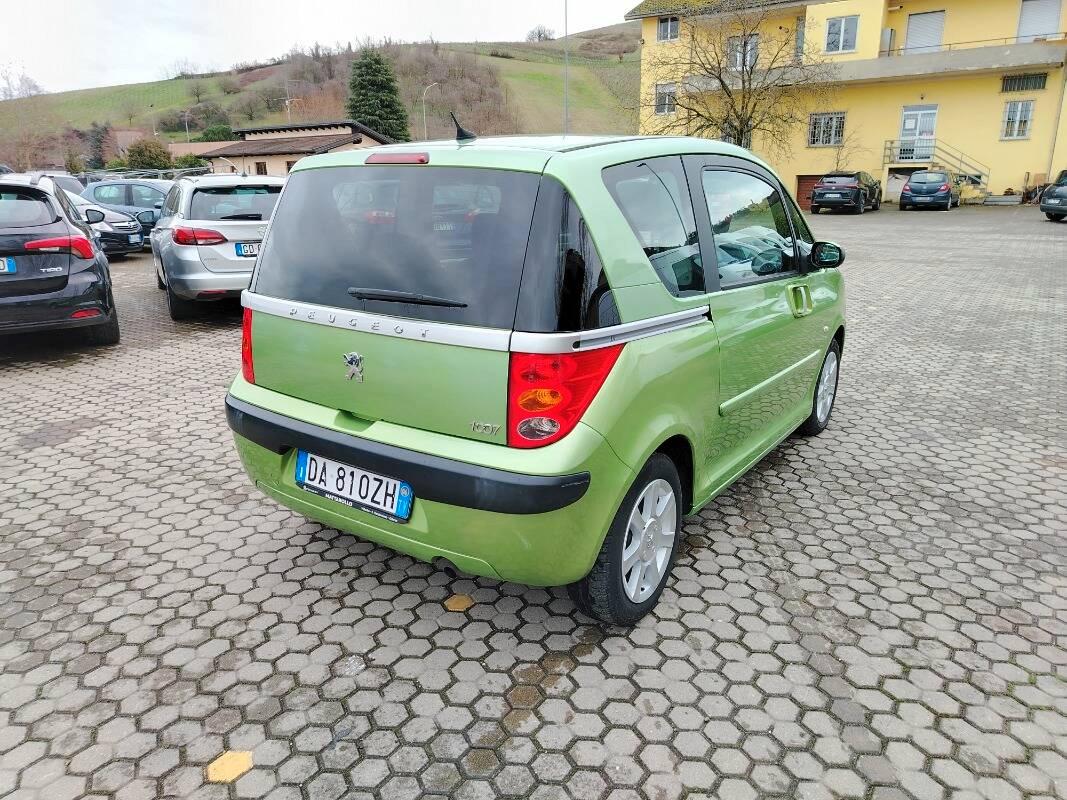 Peugeot 1007 1.4 hdi Trendy