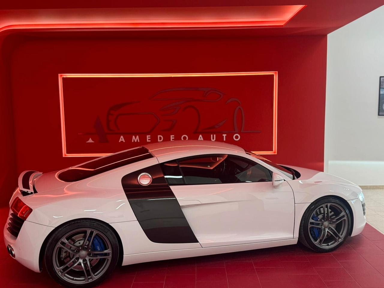 Audi R8 4.2 V8 FSI quattro R tronic