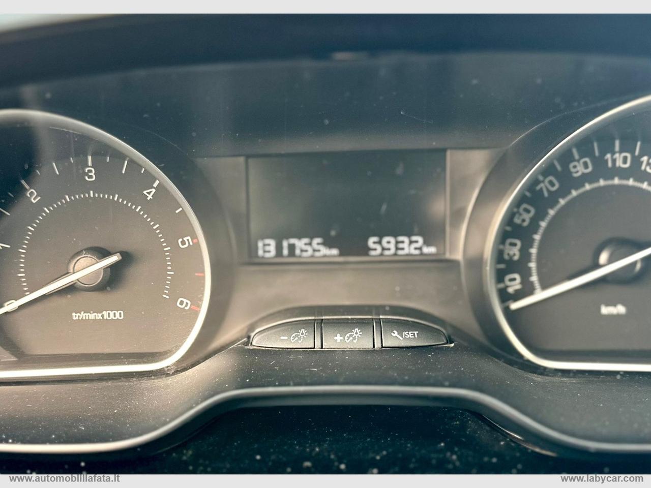 PEUGEOT 2008 BlueHDi 100 S&S Active DIESEL 131.000 KM