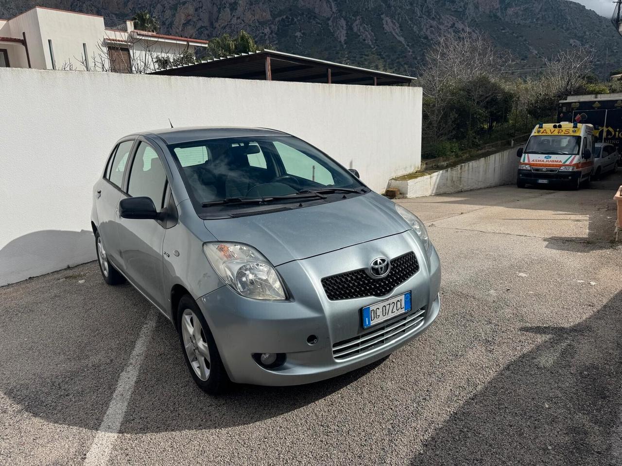 Toyota Yaris 1.4 Diesel Cambio Automatico