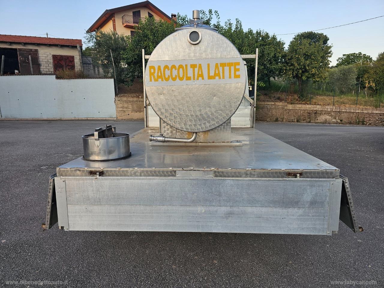 PIANALE CON BOTTE
