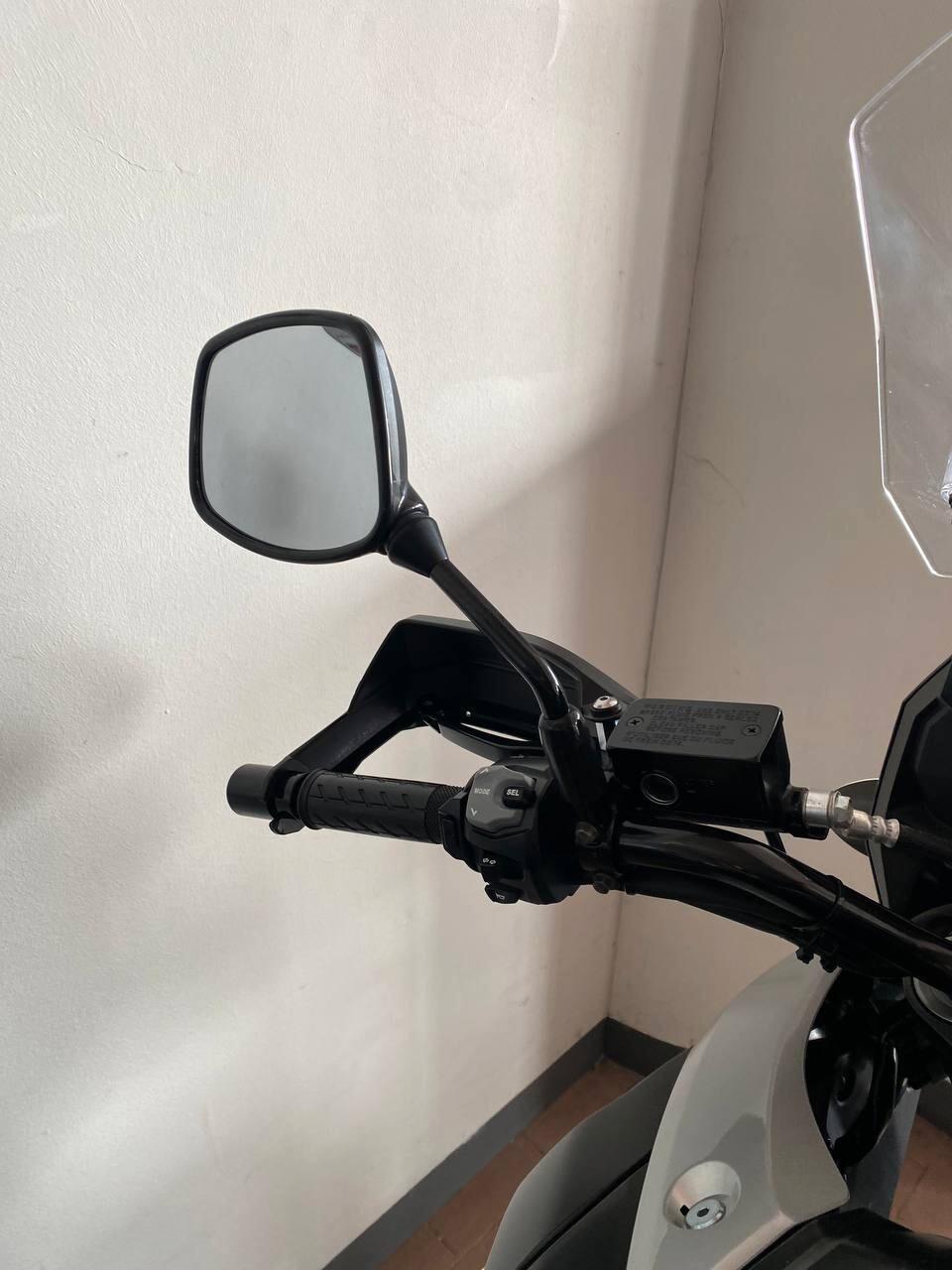 Suzuki V-Strom 1000