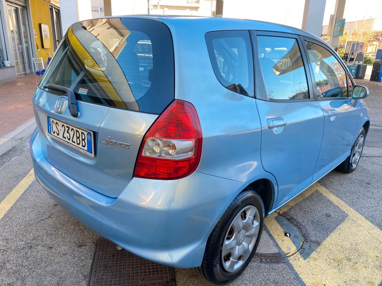 NEOPATENTATI UNICO PROPRIETARIO HONDA JAZZ 1.2 BENZINA 5 PORTE TAGLIANDI