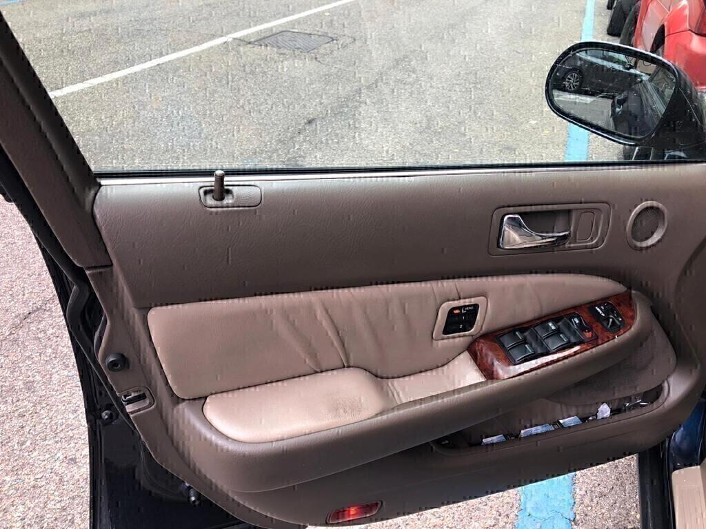 Honda Legend 3.5i V6 24V cat Sedan