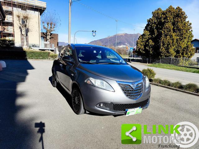 LANCIA Ypsilon 1.2 69 CV 5 porte Platinum