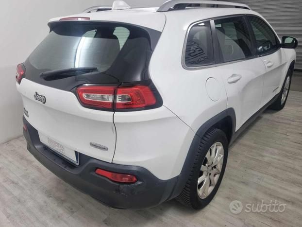 Jeep Cherokee 2015 photo 4