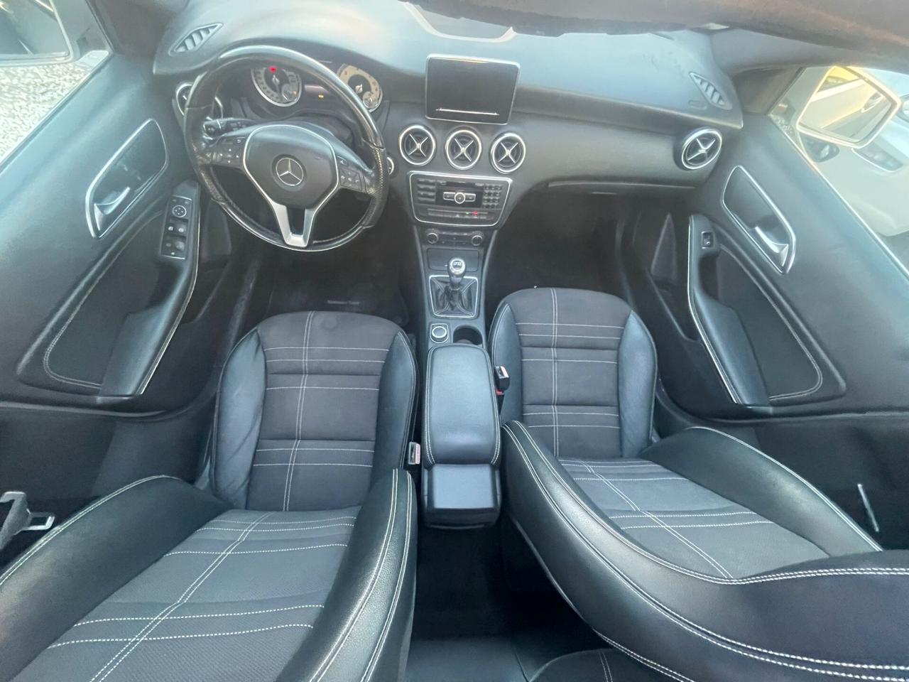 Mercedes-benz A 180 DARK NIGHT EDITION