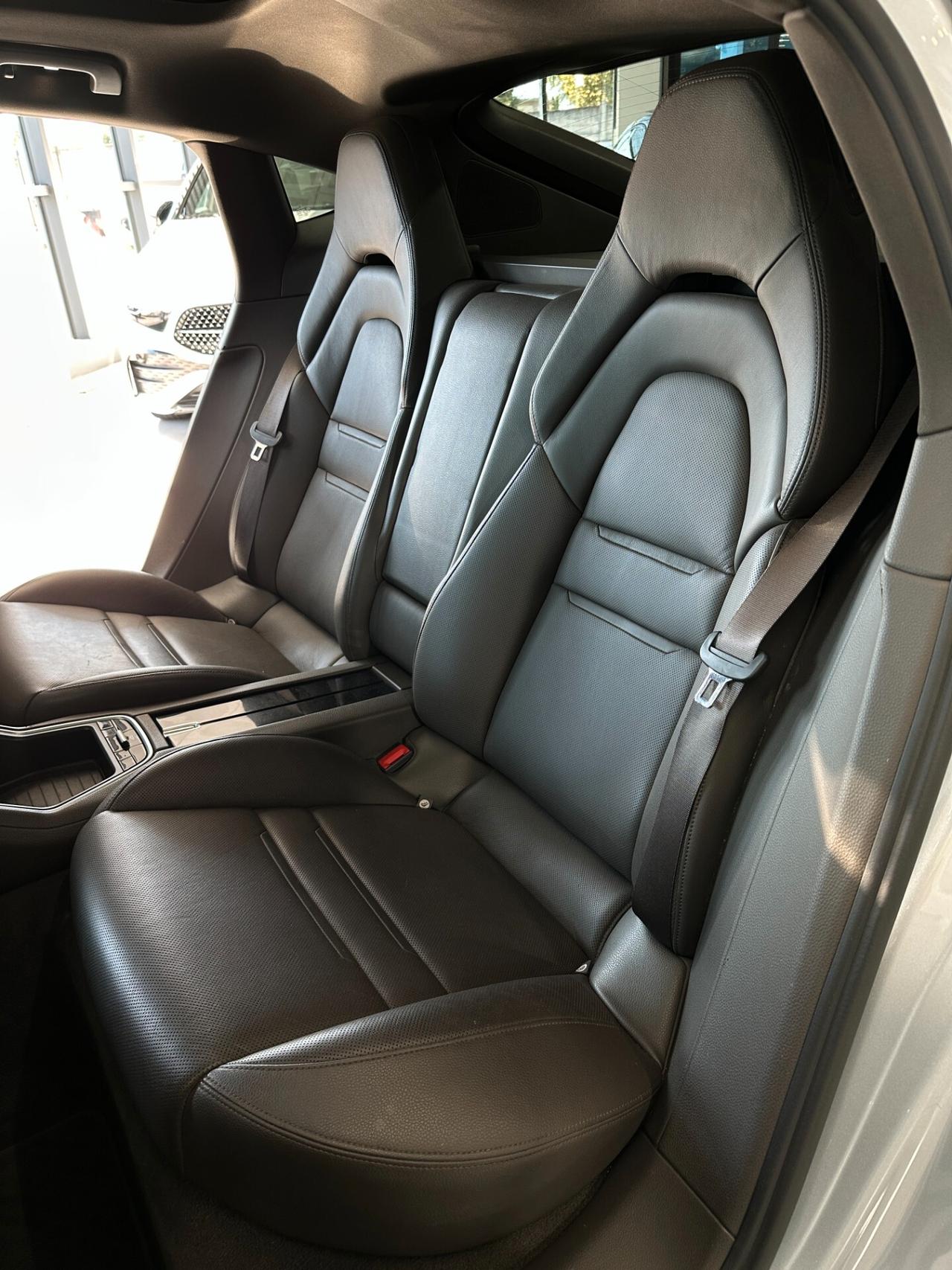 Porsche Panamera 4.0 V8 421cv Tetto PASM FullLed Radar GARANZIA