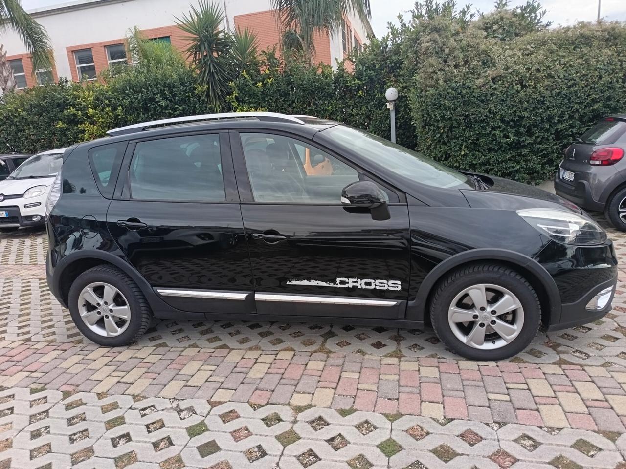 Renault Scenic Scénic XMod Cross 1.5 dCi 110CV Energy
