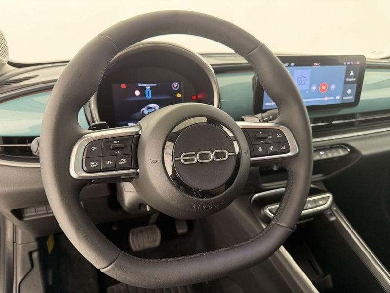 FIAT 600 1.2 Hybrid 145cv DCT MHEV