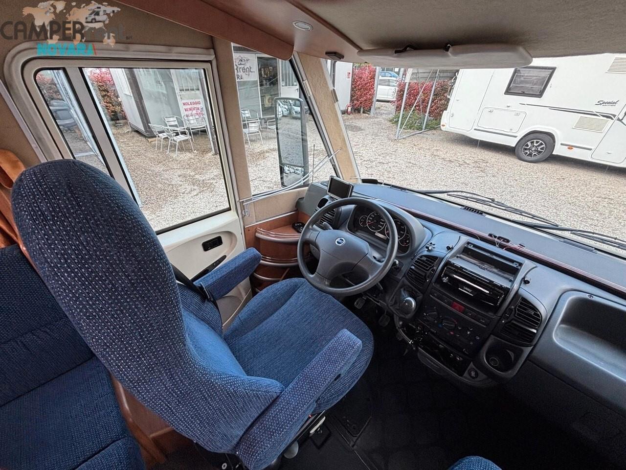 Carthago CHIC I 47 - MOTORHOME LETTO MATRIMONIALE E GARAGE