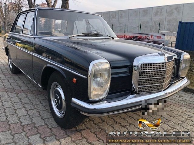 MERCEDES-BENZ 230 2.3 berlina 5 Posti