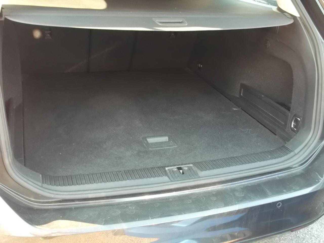 Volkswagen Passat Variant 2.0 TDI Business BlueMotion Tech. - 02