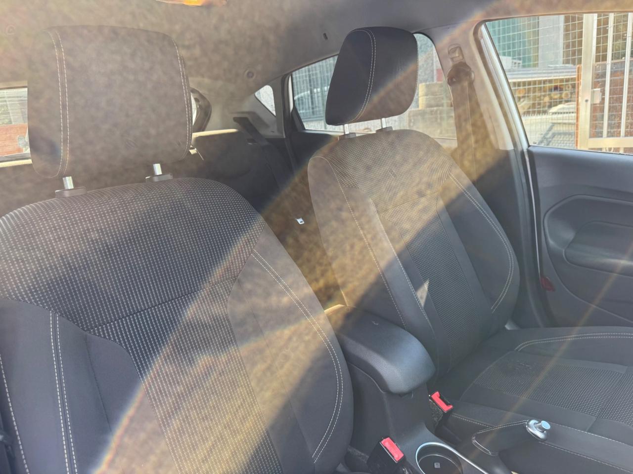 Ford Fiesta 1.4 5p. Bz.- GPL Titanium