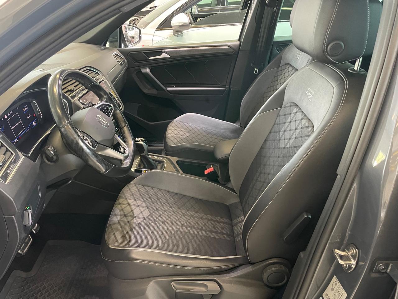 Volkswagen Tiguan 2.0 TDI 150 CV SCR DSG R-Line Led Telec.