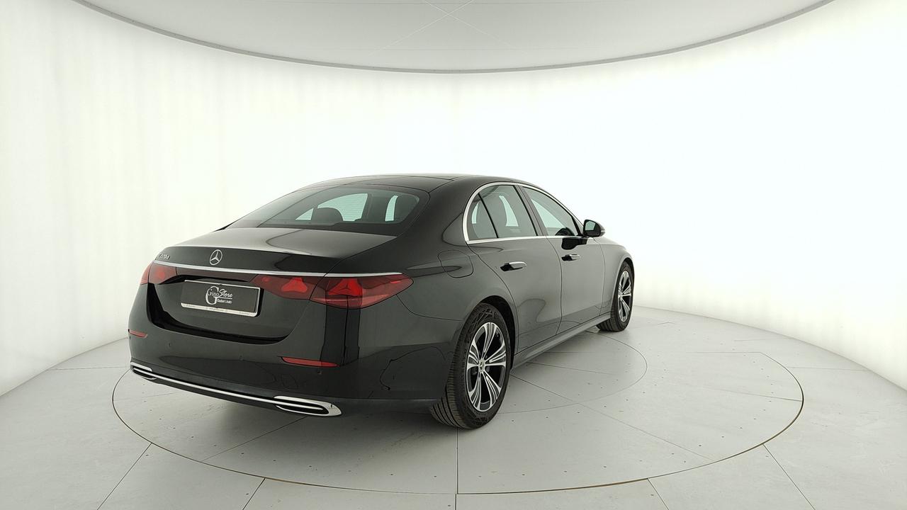 Mercedes-Benz E 220 d Advanced auto